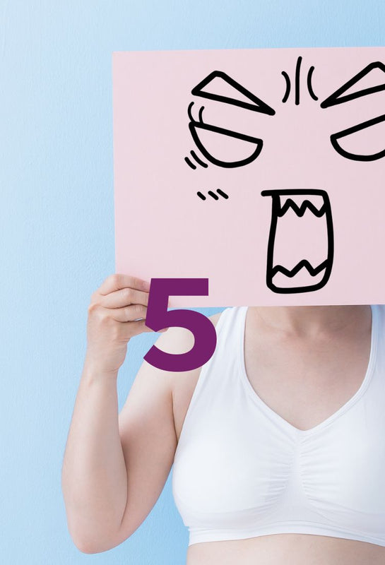 Venen Engel: Frau die sich Plakat vor Gesicht hält mit grumpy face darauf abgebildet