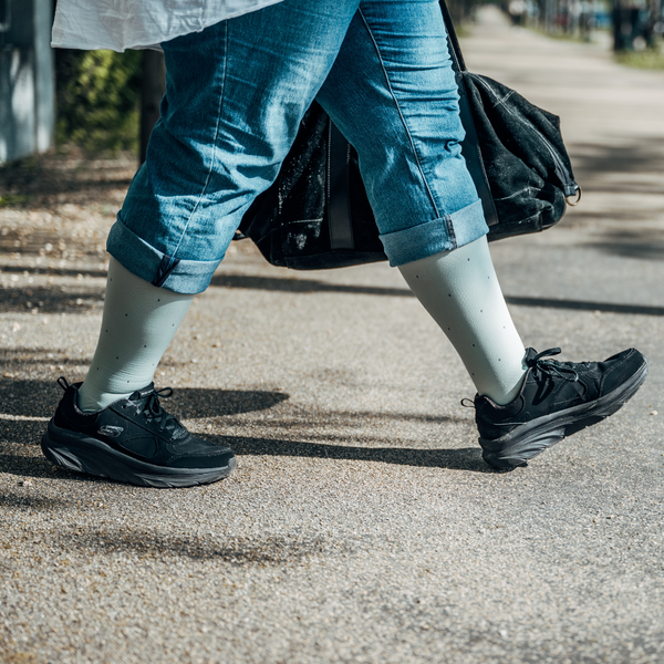 Kompressionsstrümpfe gegen Wassereinlagerungen