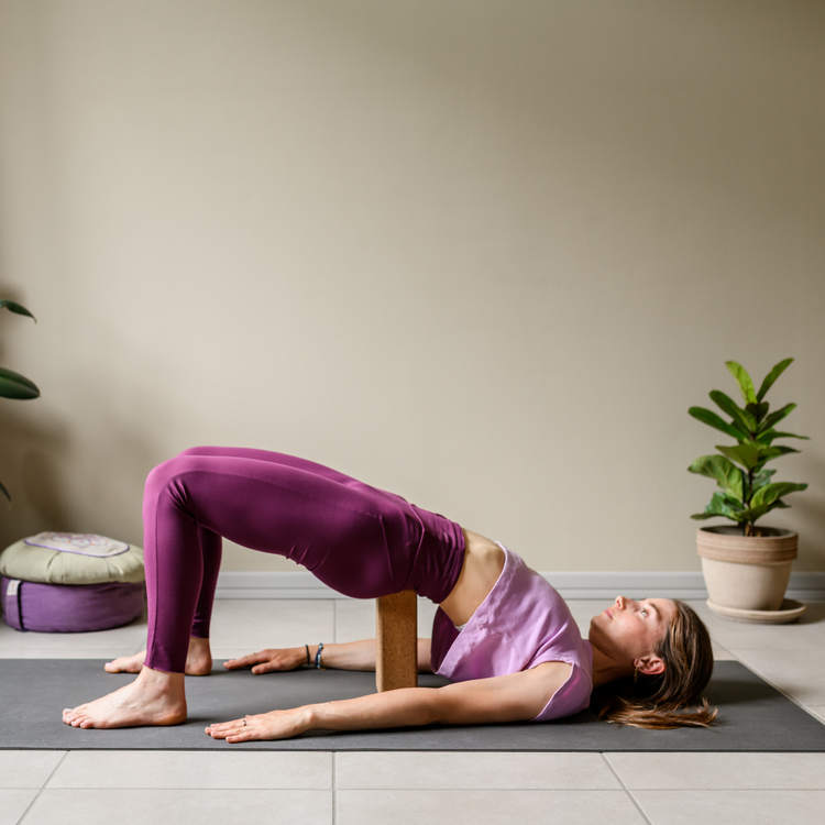 Venen Engel: Frau in Beckenbrücke